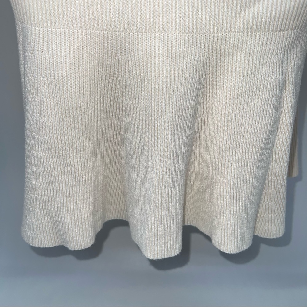 Club Monaco Cream Ribbed V-Neck Blouse - Picture 8 of 10